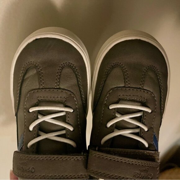 Oshkosh Gray shoes - Picture 7 of 9